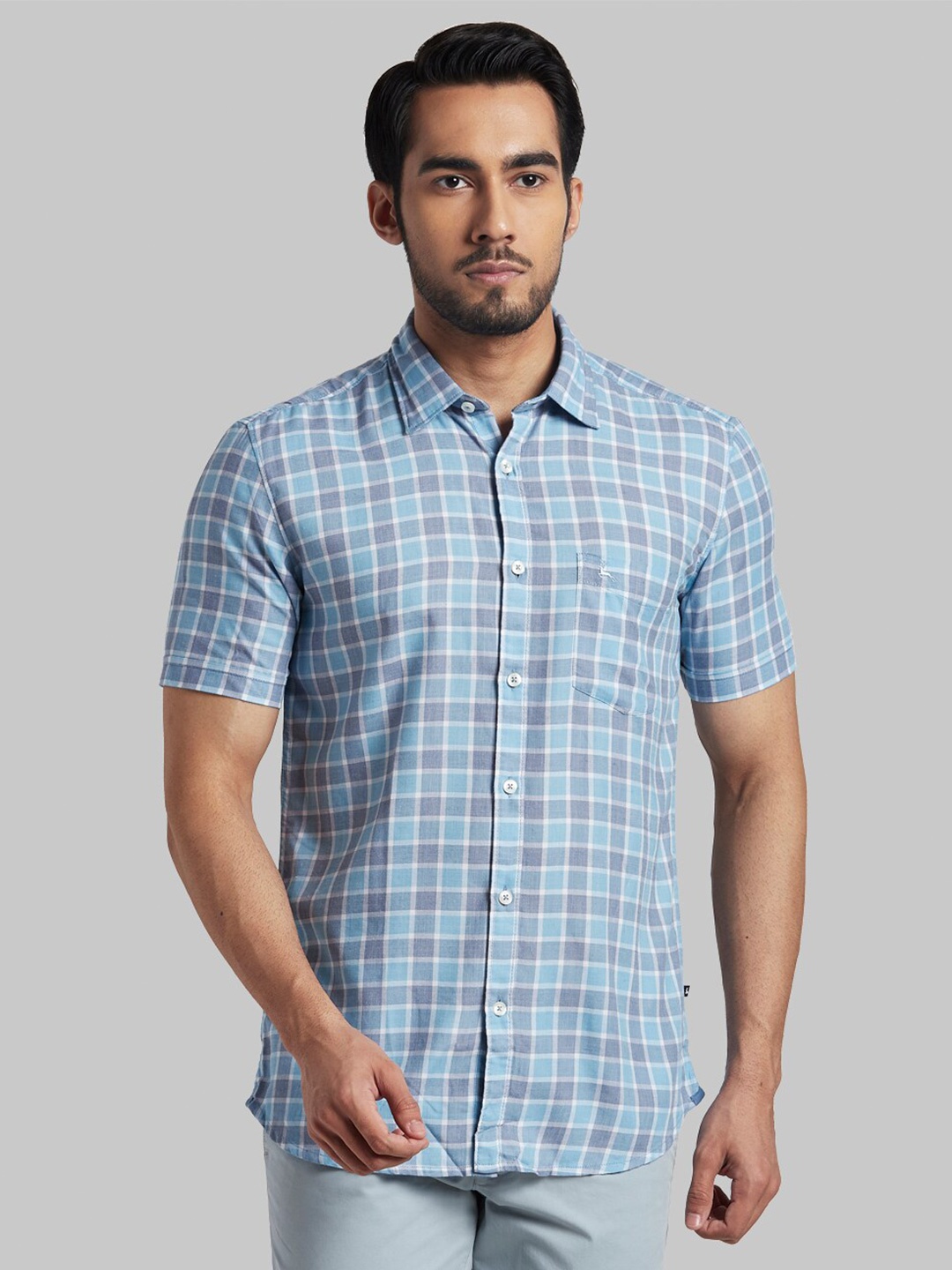 

Parx Men Blue Slim Fit Checked Casual Shirt