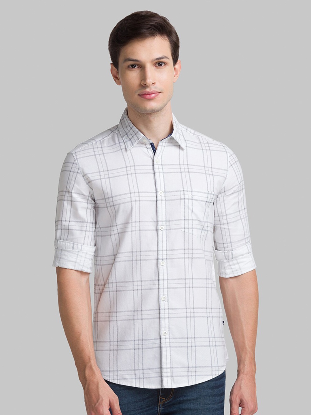 

Parx Men White Slim Fit Checked Casual Shirt