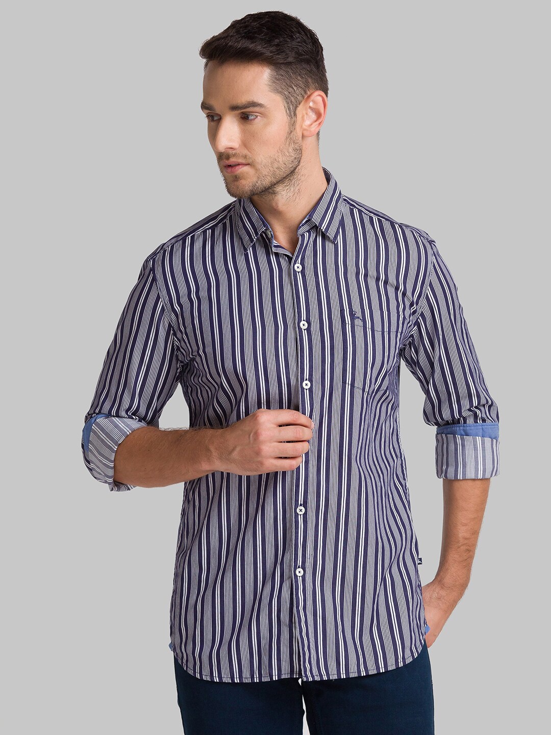 

Parx Men Blue Slim Fit Striped Casual Shirt