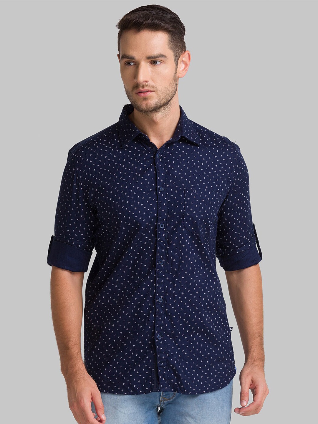 

Parx Men Blue Slim Fit Micro Ditsy Printed Casual Shirt