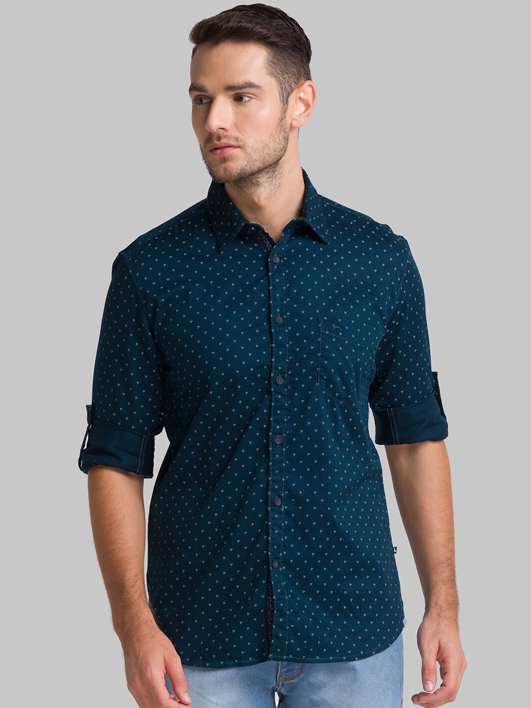 

Parx Men Green Slim Fit Micro Ditsy Printed Casual Shirt