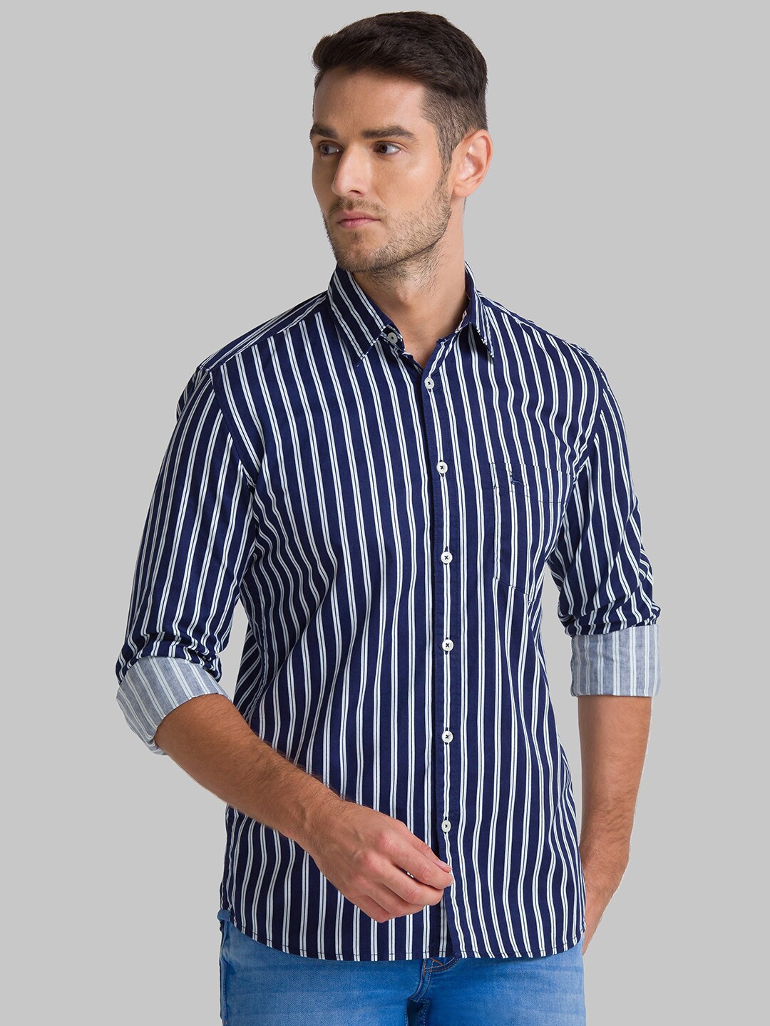 

Parx Men Blue Slim Fit Striped Casual Shirt