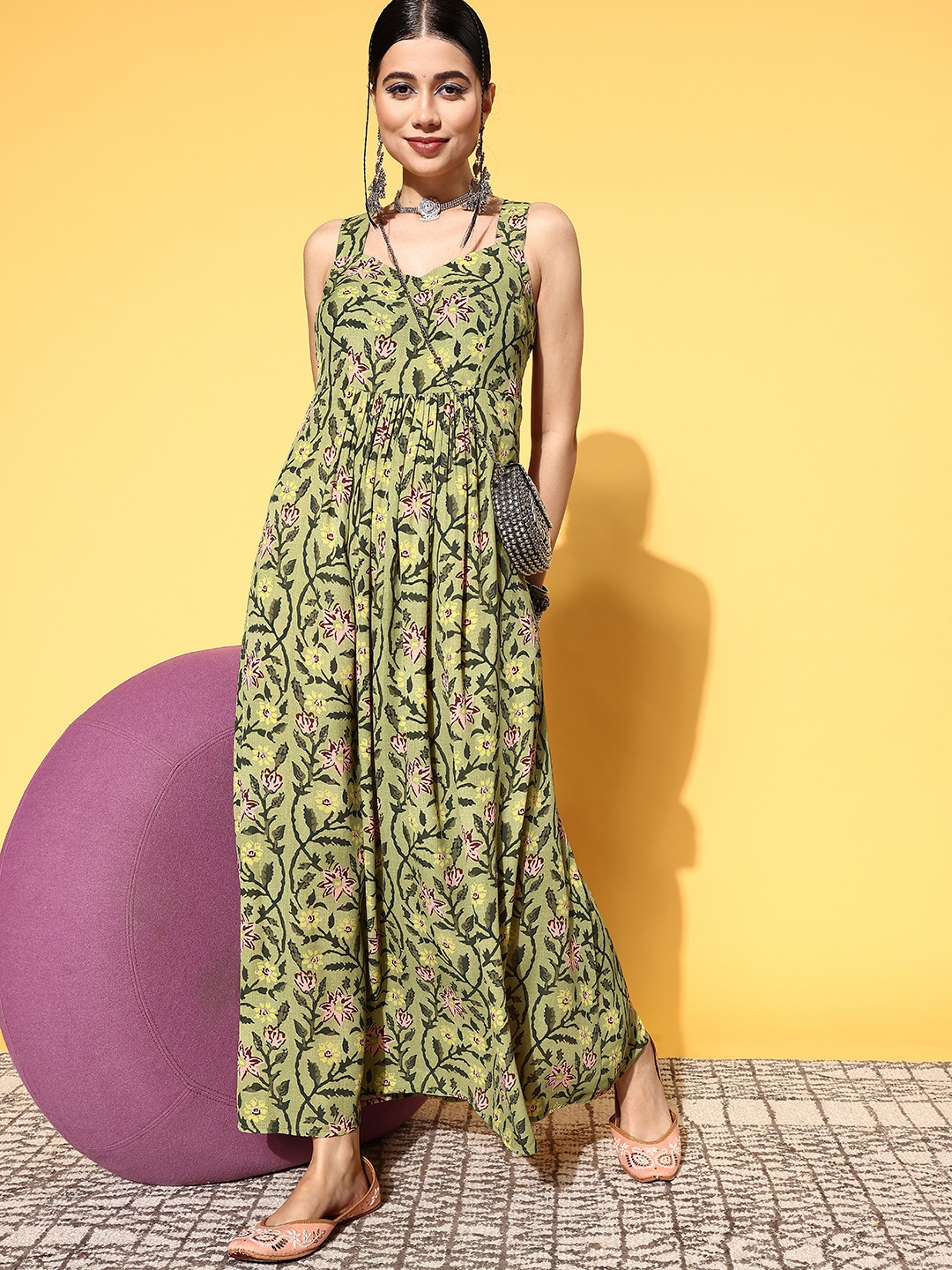 

Libas Women Gorgeous Green Floral Indie Gal Dress