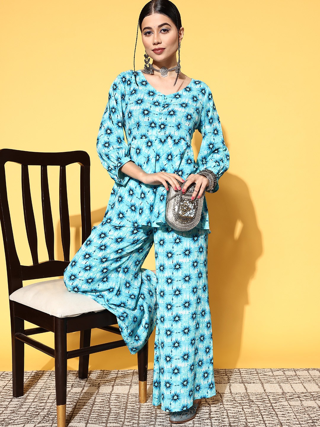 

Libas Women Abstract Poly Georgette Co-Ords Set, Blue