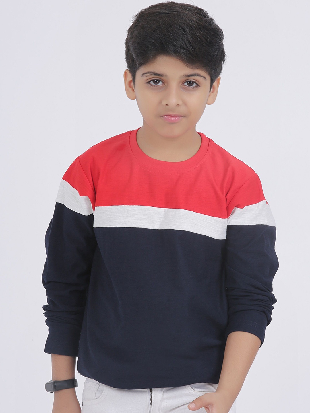 

SmartRAHO Kids Multicoloured Colourblocked T-shirt, Multi