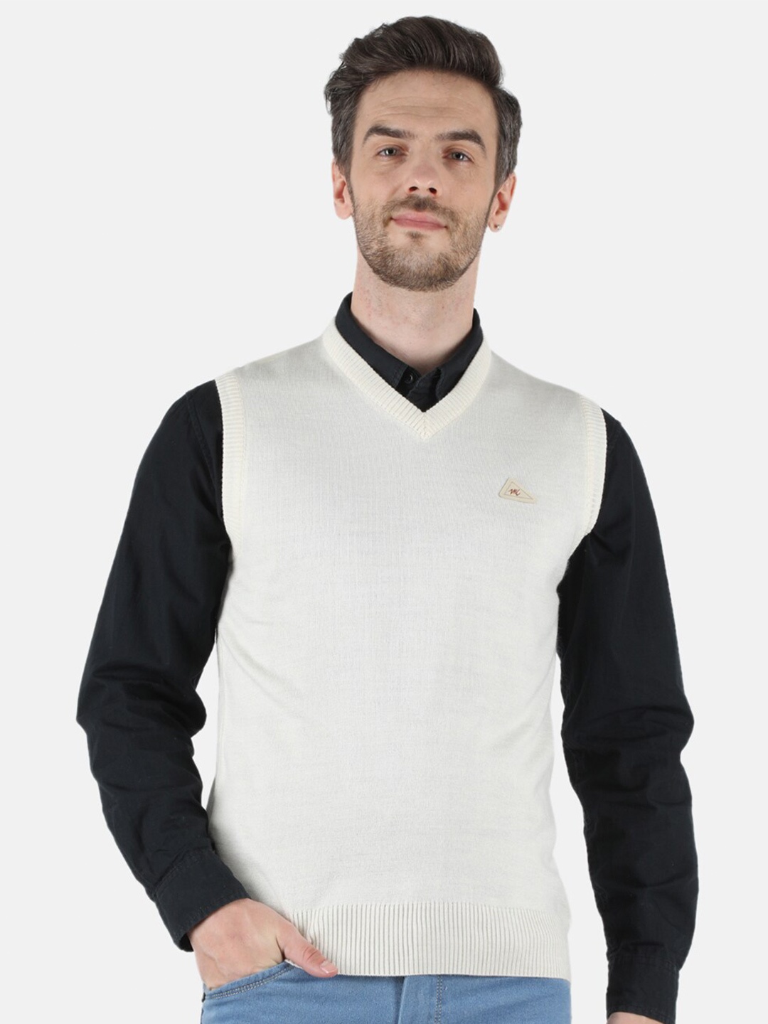 

Monte Carlo Men Off White Sweater Vest
