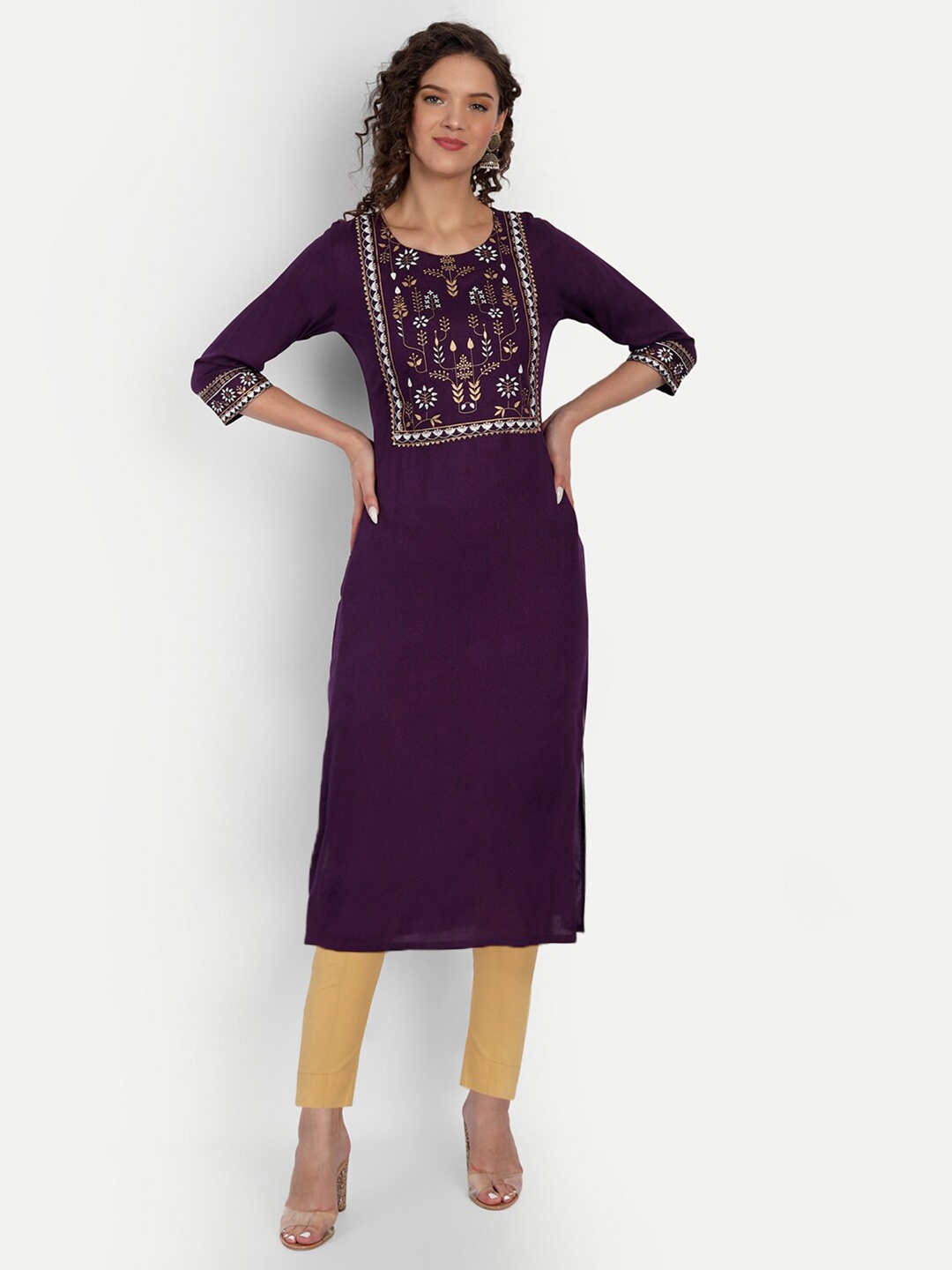 

Happy Design Women Violet & White Ethnic Motifs Yoke Design Kurta