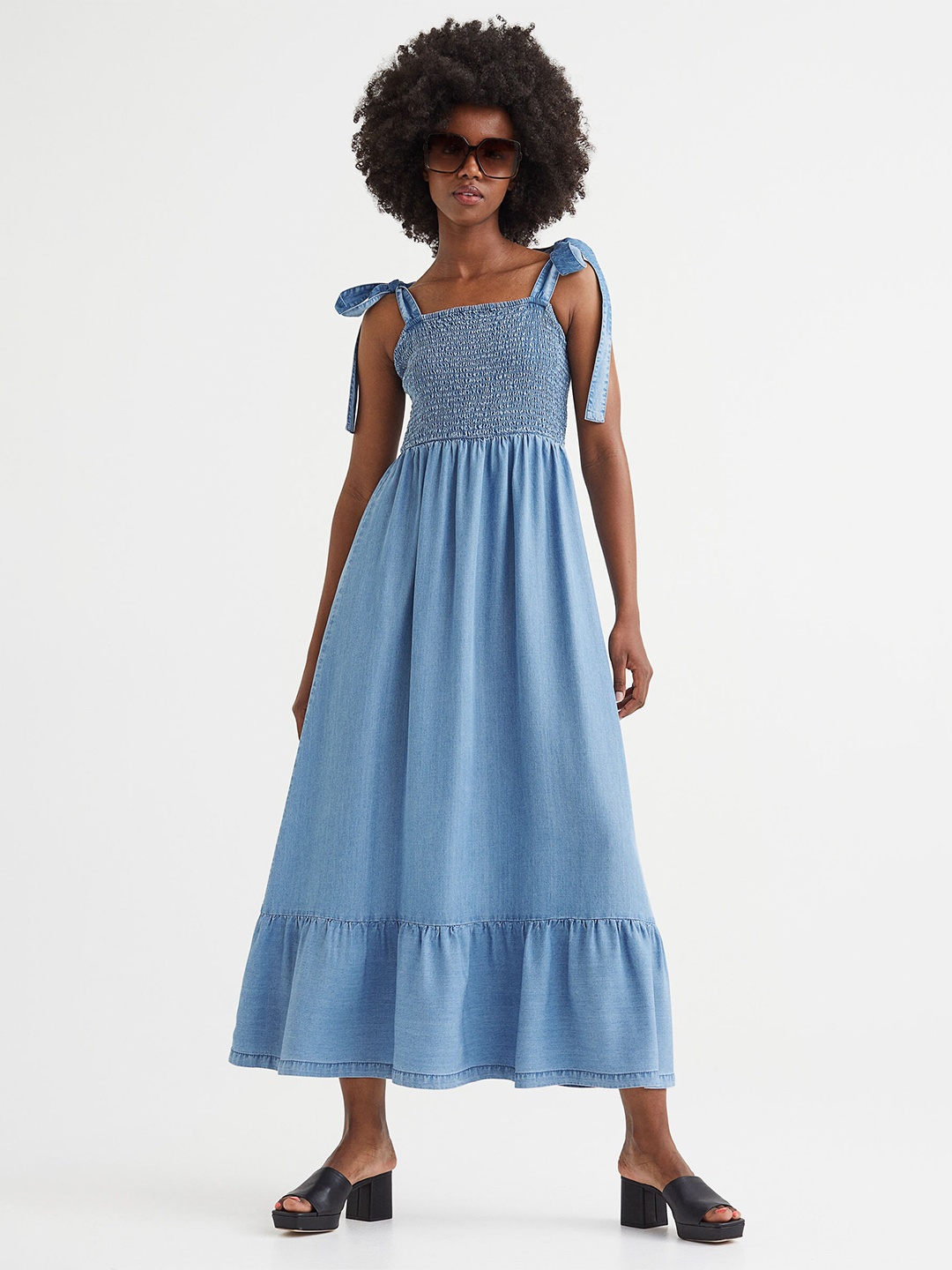 

H&M Blue Solid Smocked Denim Dress