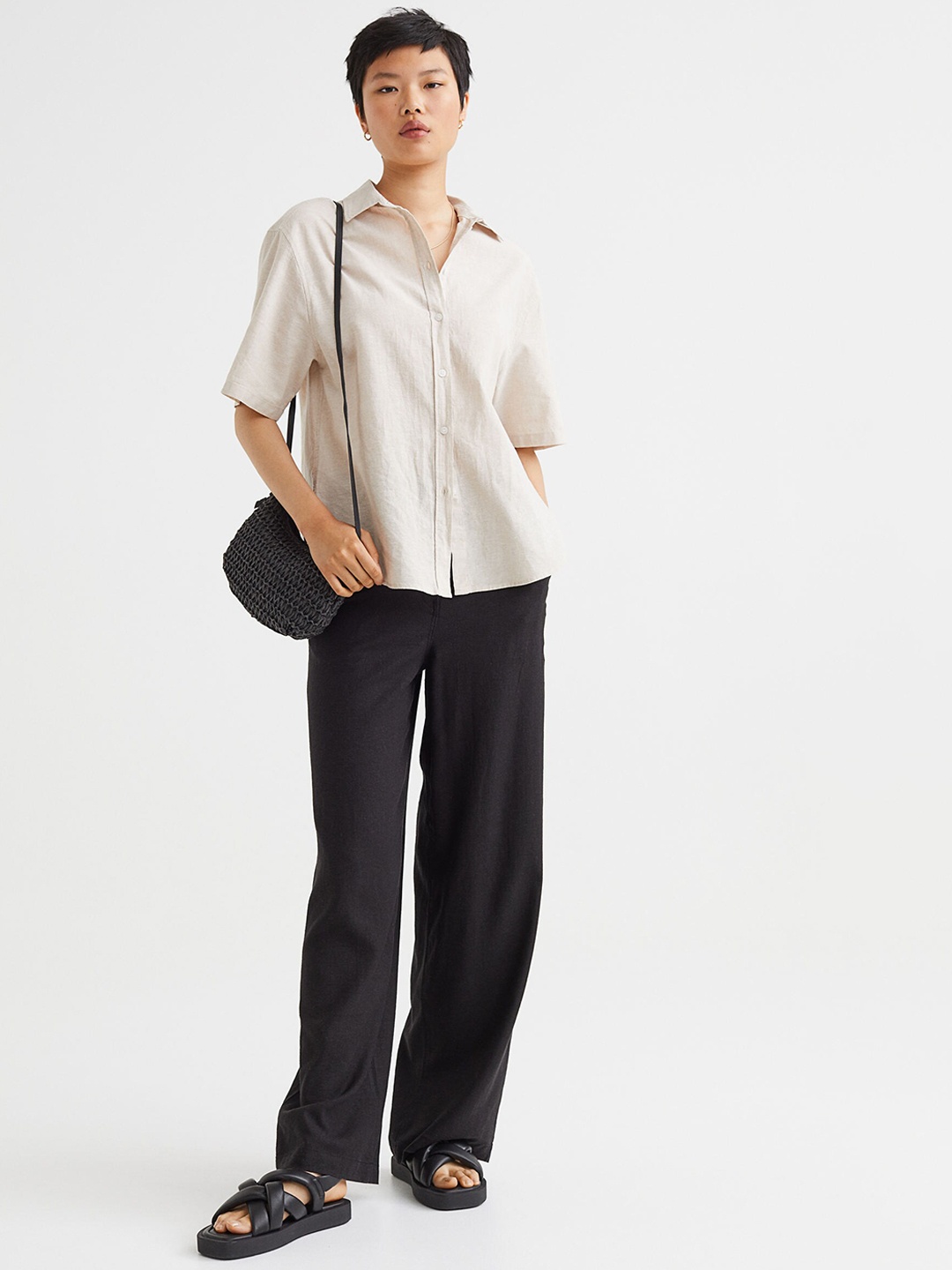 

H&M Women Black Wide Linen-Blend Trousers