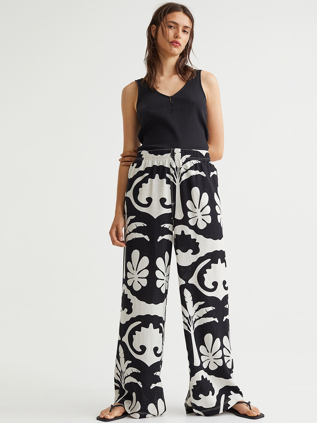 

H&M Women Black & White Printed Linen-Blend Trousers