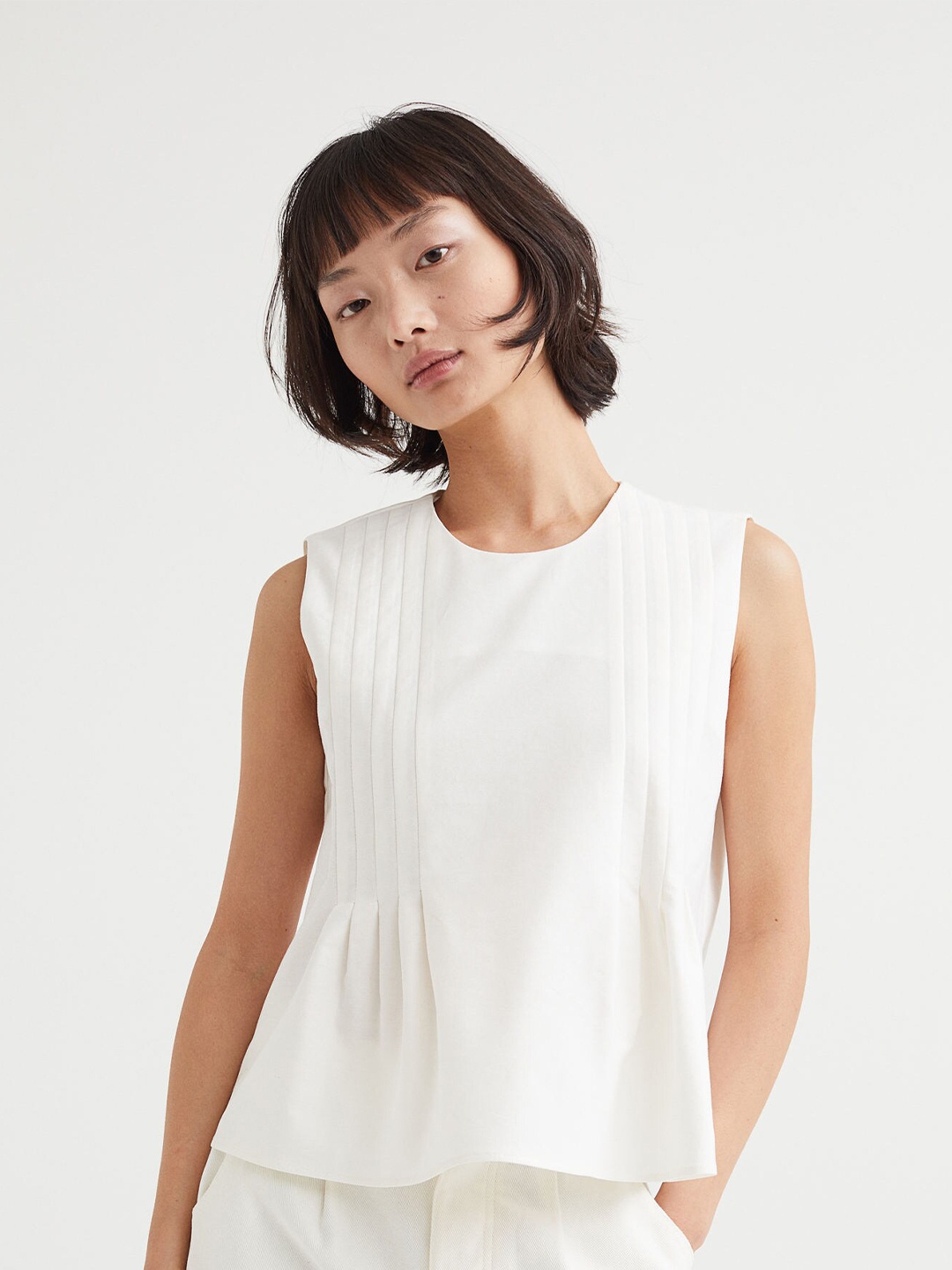 

H&M Women White Pleated blouse