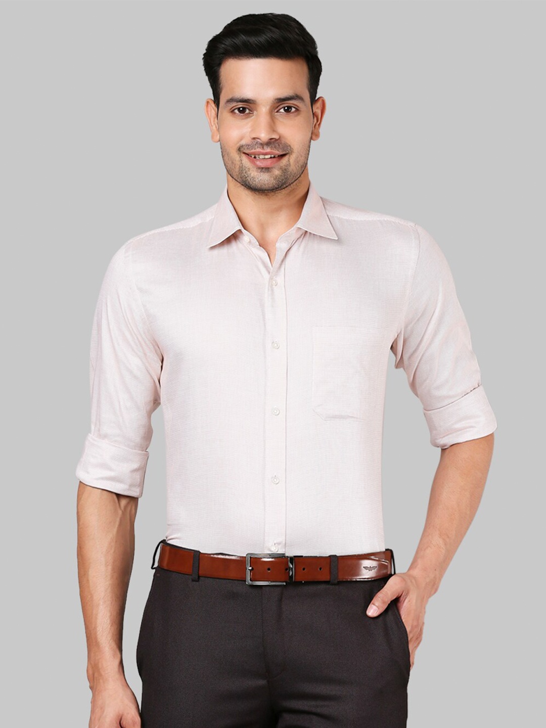 

Raymond Men Peach-Coloured Regular Fit Formal Shirt