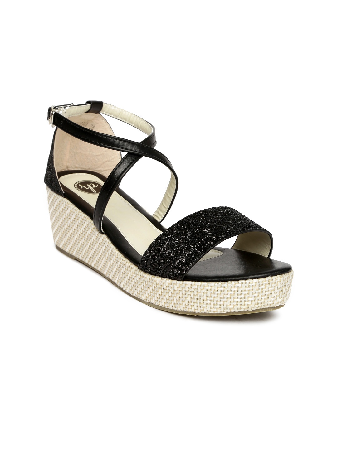 

red pout Women Black Sandals