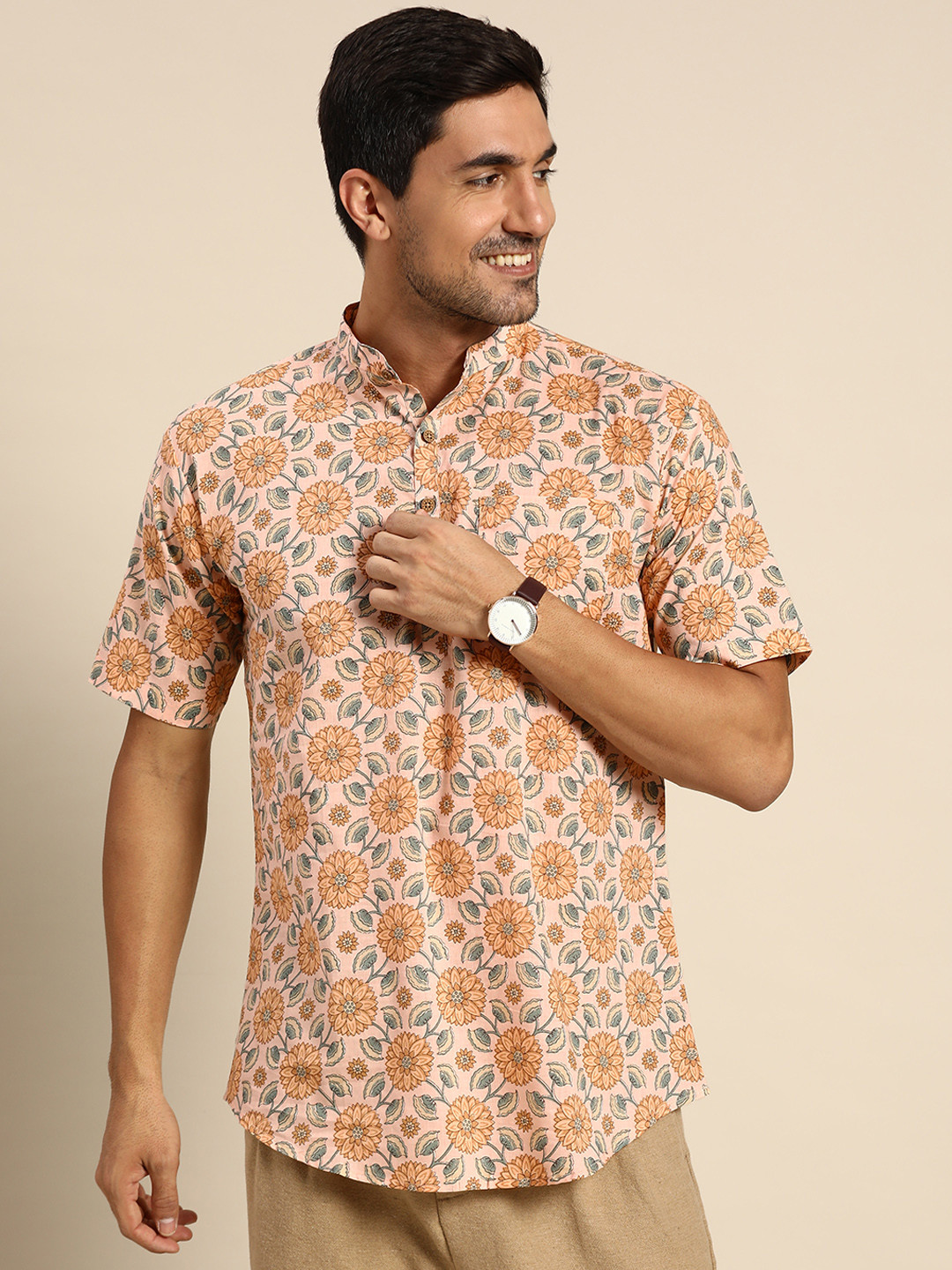

RAJUBHAI HARGOVINDAS Men Peach-Coloured & Orange Floral Printed Floral Cotton Kurta