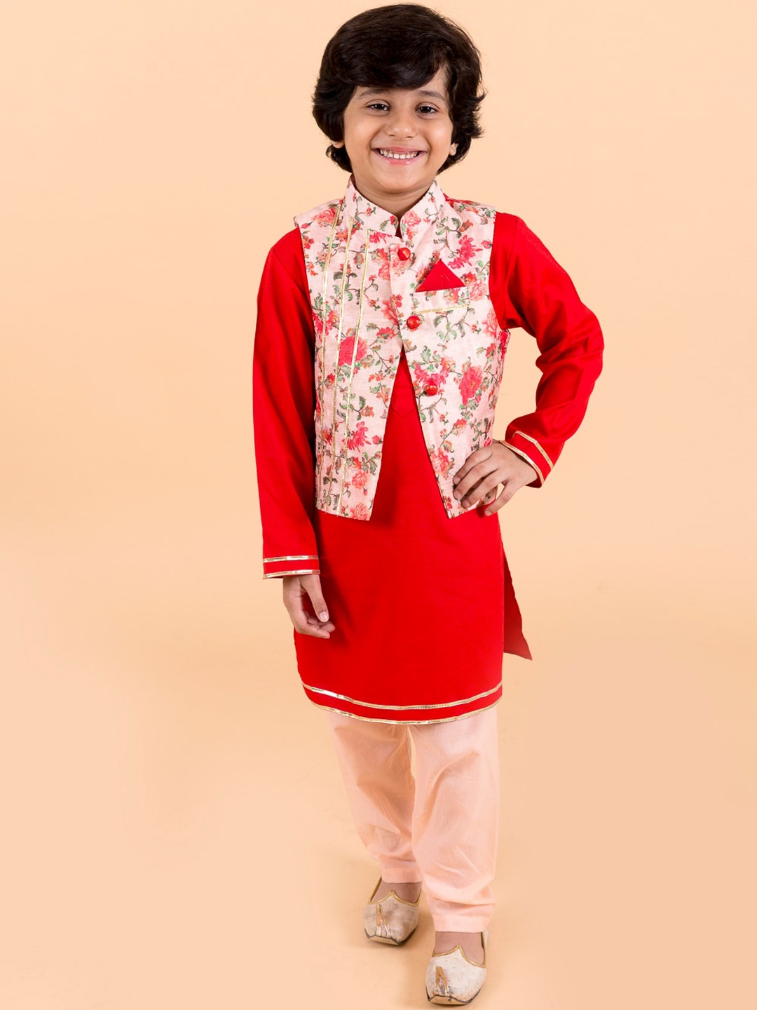 

pspeaches Boys Red Floral Layered Pure Cotton Kurta With Pyjama