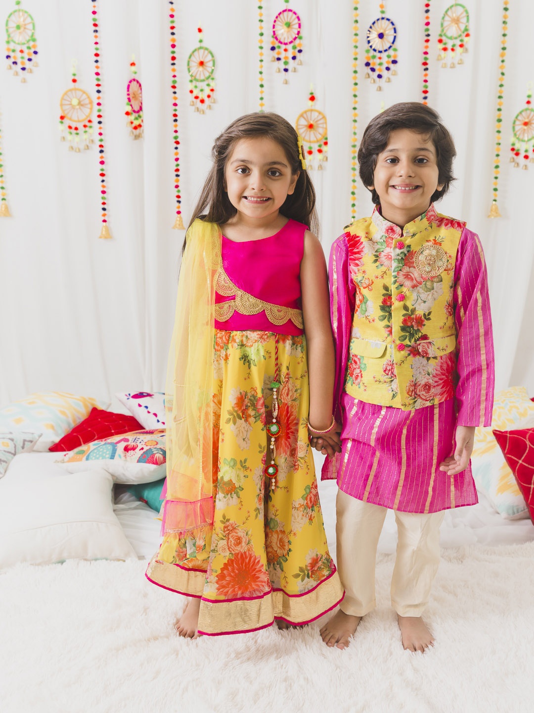 

pspeaches Boys Pink Floral Embroidered Empire Pure Cotton Kurti with Trousers