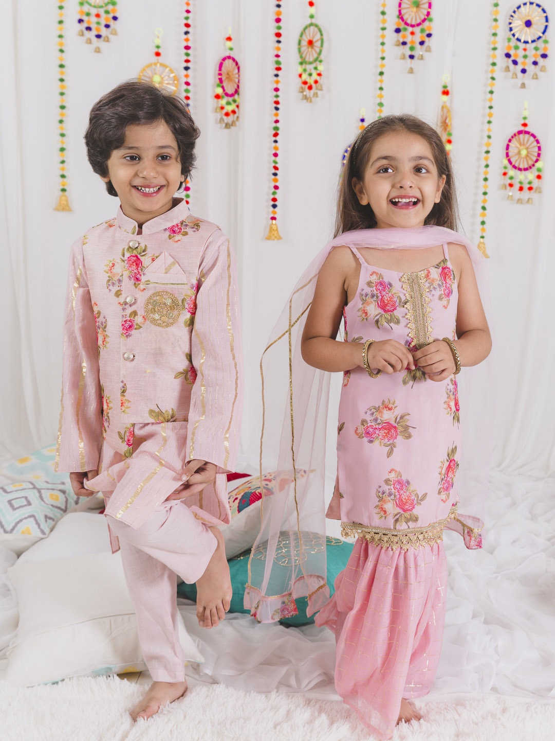 

pspeaches Kids-Boys Pink Floral Printed Pure Cotton Kurta with Trousers and Nehru Jacket