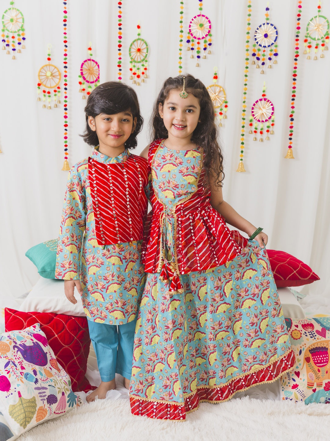 

pspeaches Kids-Boys Sea Green Printed Pleated Pure Cotton Kurta with Churidar