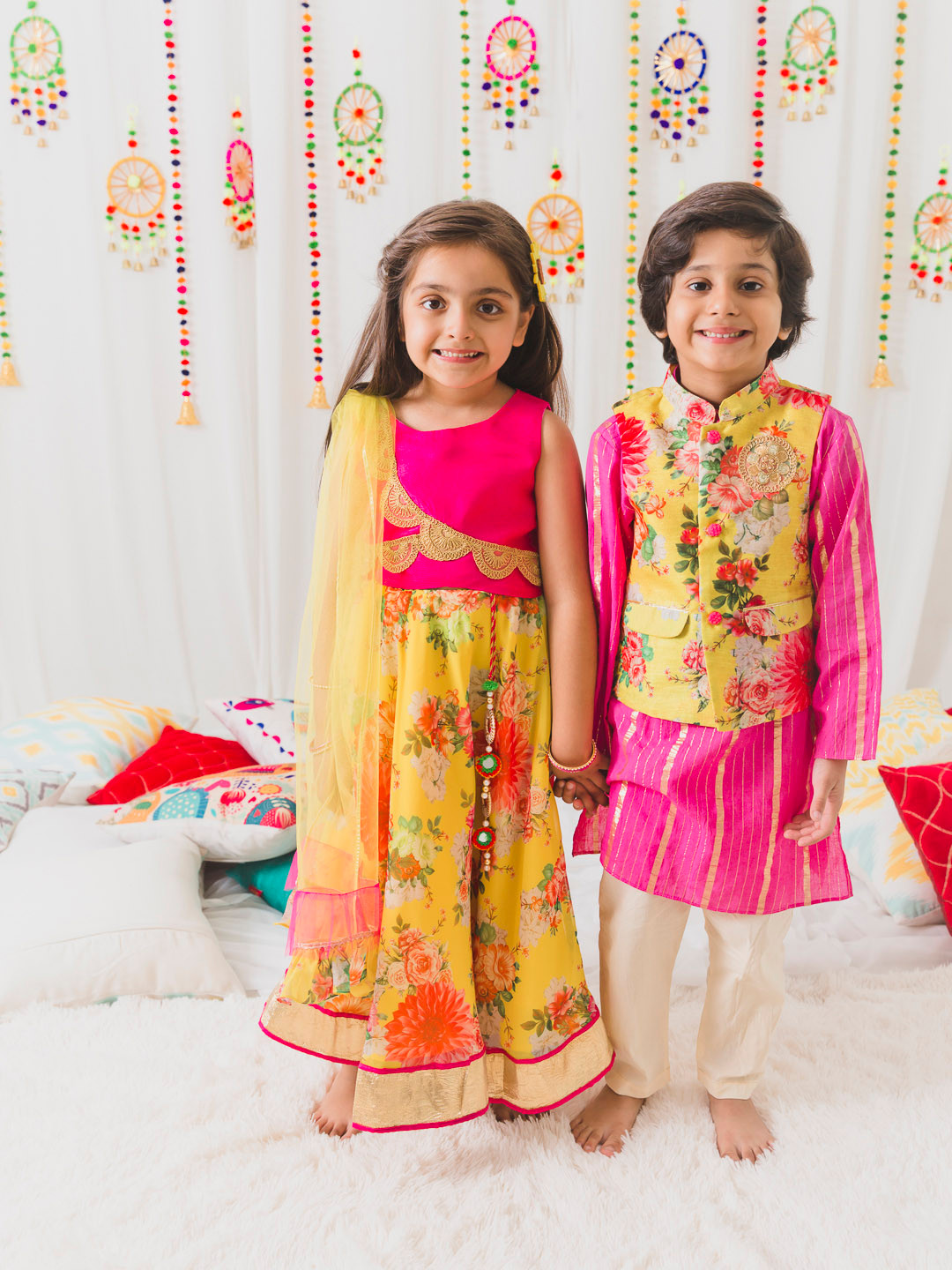 

pspeaches Boys Pink Floral Embroidered Kurti with Trousers