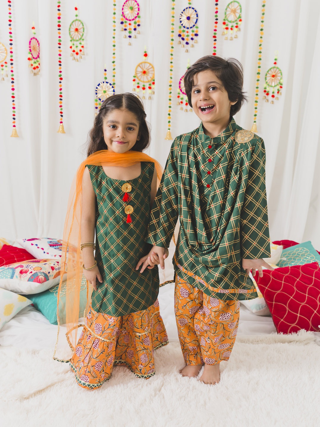 

pspeaches Boys Green High Slit Kurti with Pants