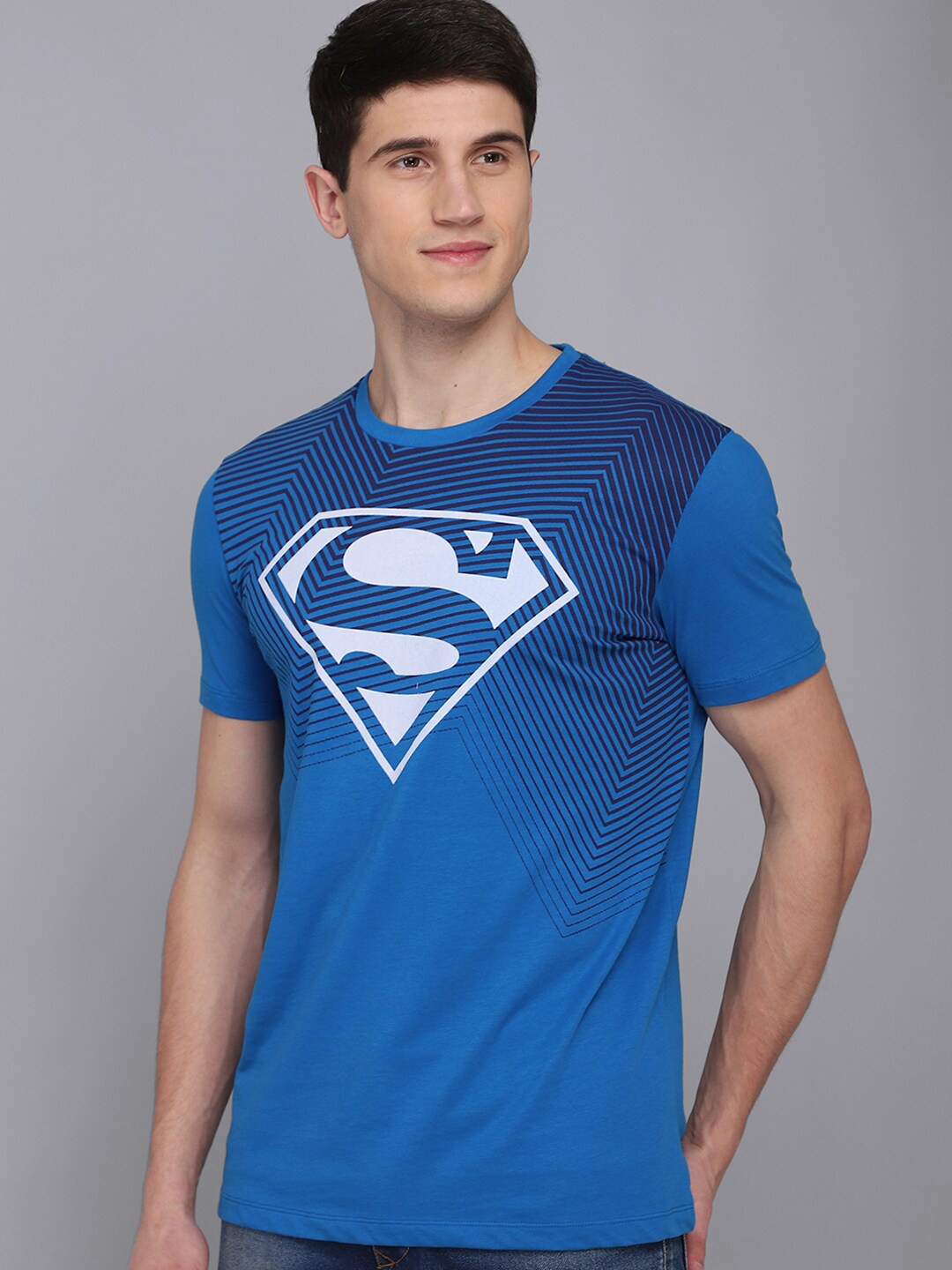 

Free Authority Men Blue Superman Printed T-shirt