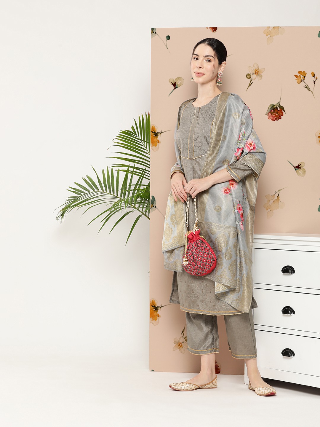 

Gerua By Libas, Grey
