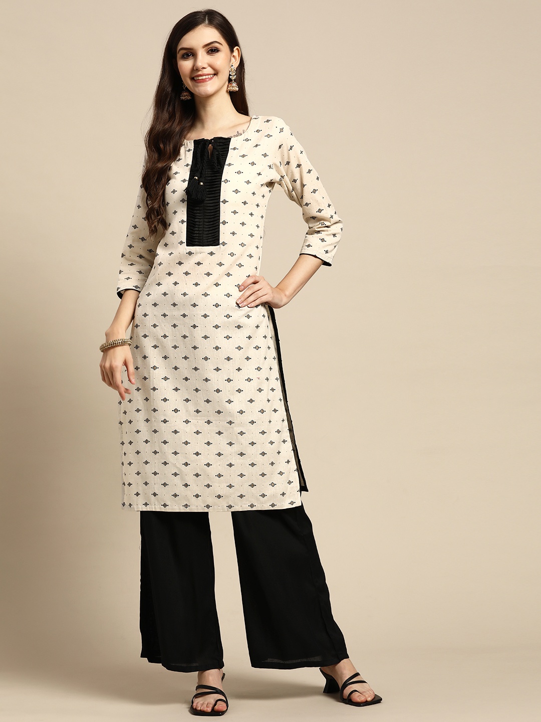 

Gerua By Libas, Off white