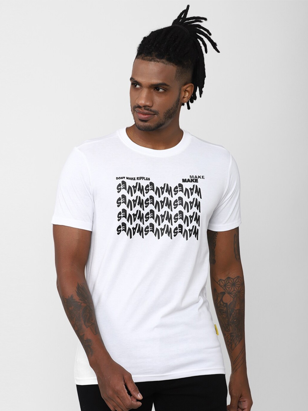 

FOREVER 21 Men White Typography Printed T-shirt