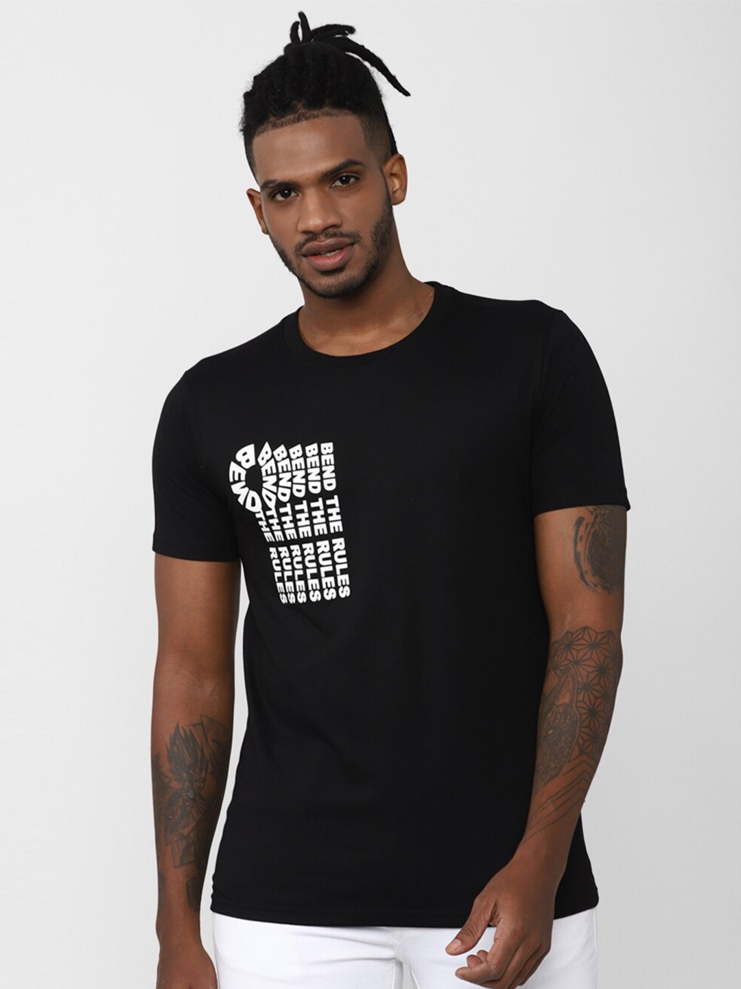 

FOREVER 21 Men Black Typography Printed Cotton T-shirt