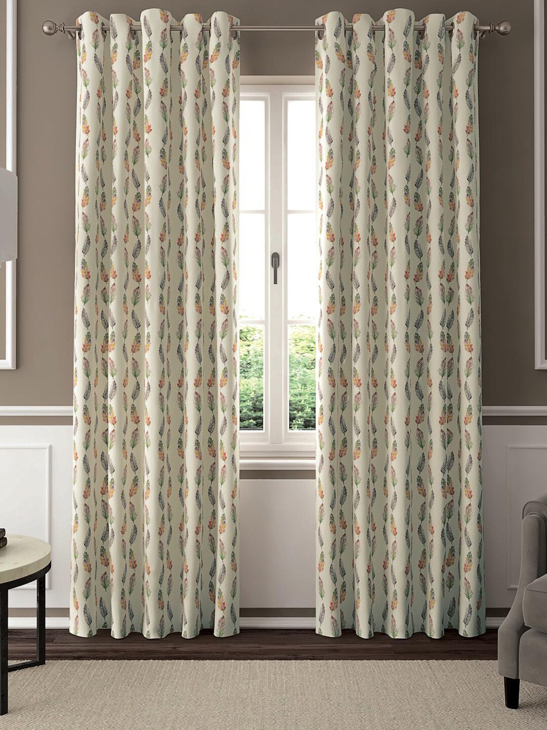 

GM Cream-Coloured & Grey Set of 2 Floral Room Darkening Door Curtain
