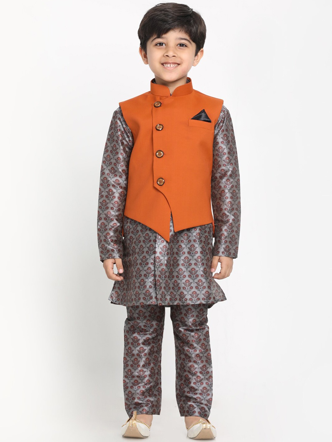 

VASTRAMAY Boys Grey Kurta with Pyjamas & Nehru Jacket
