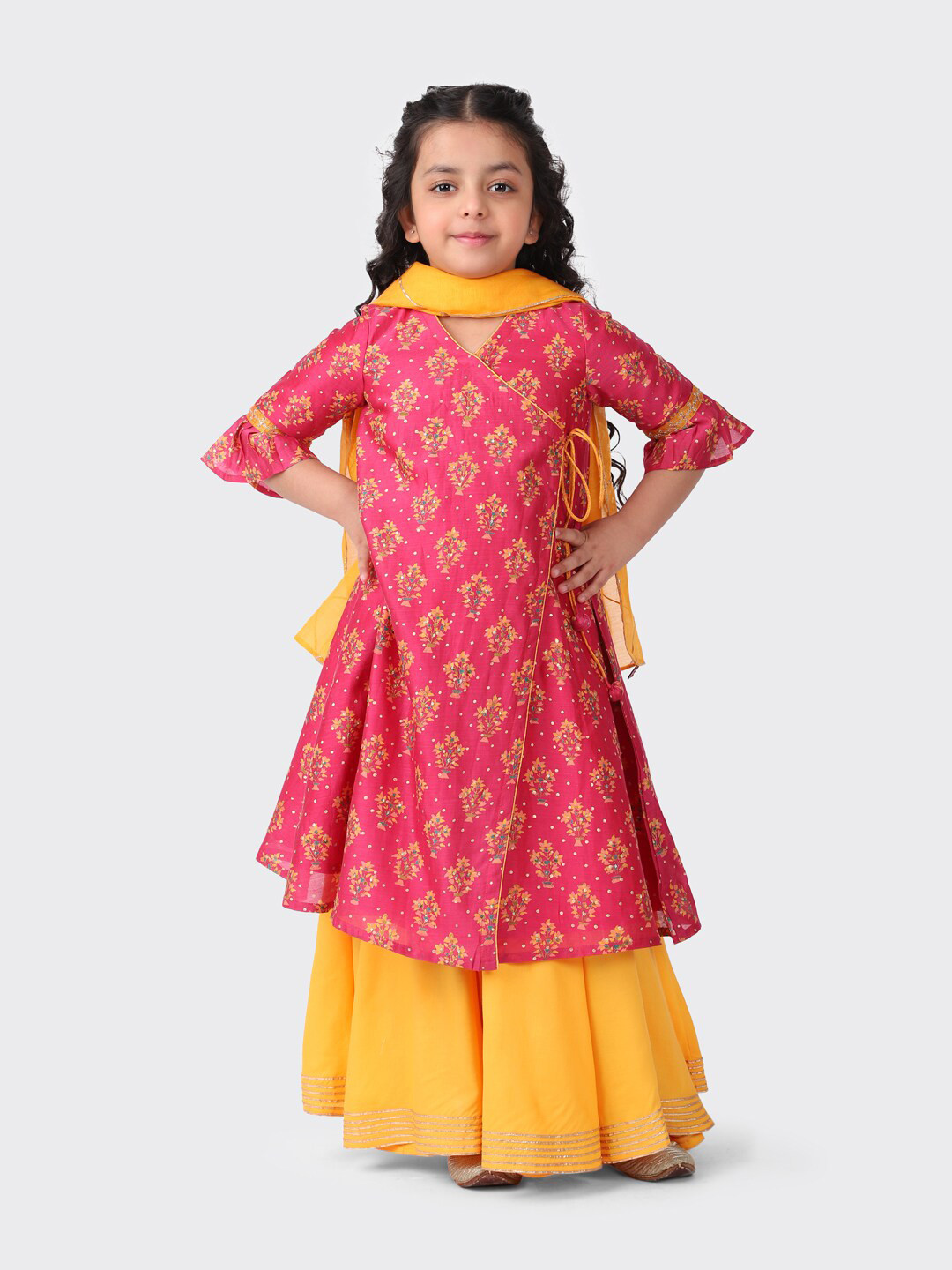 

Fabindia Girls Pink & Yellow Printed Ready to Wear Lehenga & Blouse With Dupatta