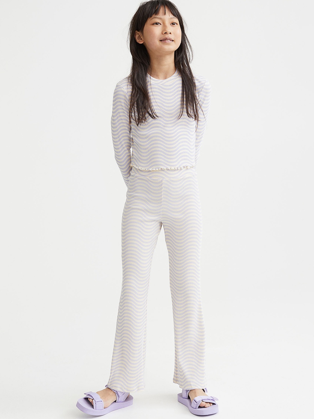 

H&M Girls Purple Flared leggings