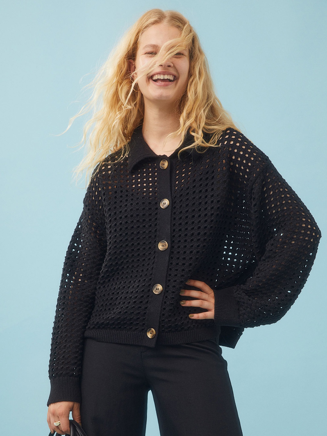 

H&M Women Black Knitted Cardigan