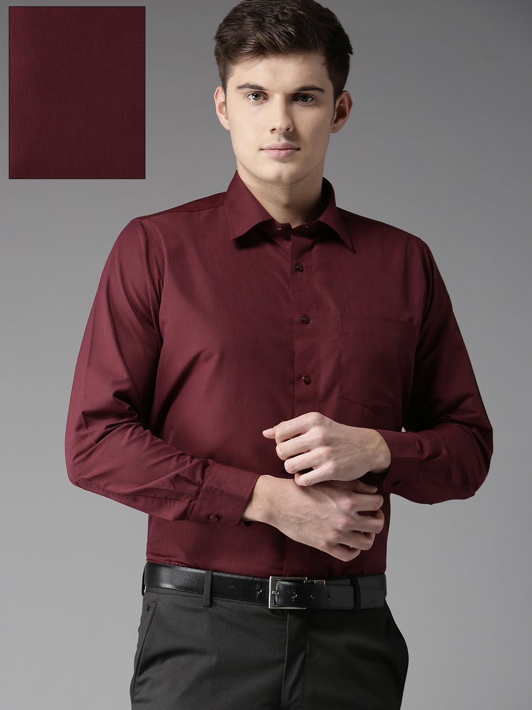 

DENNISON Men Burgundy Regular Fit Solid Formal Shirt