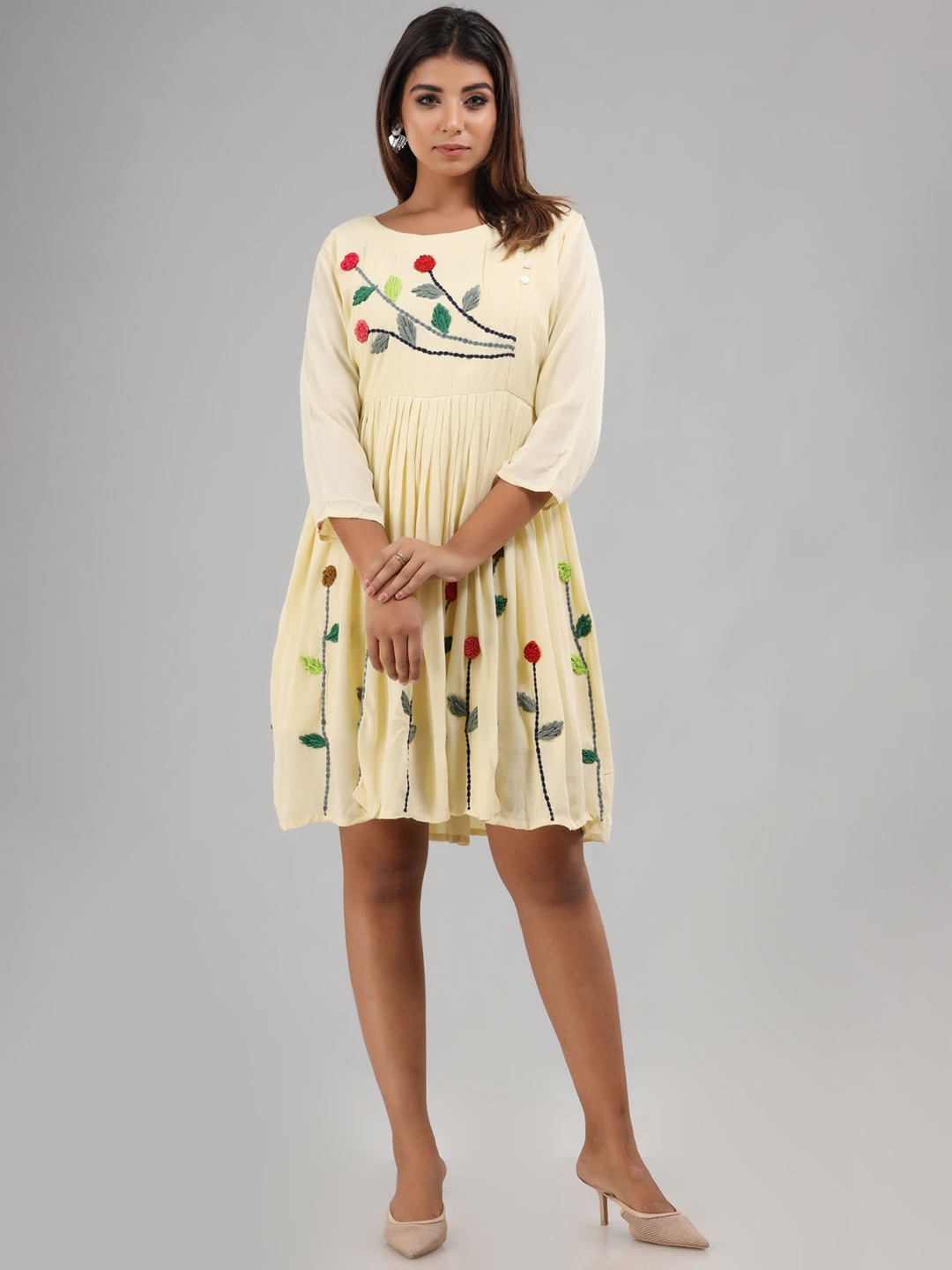 

FASHION DWAR Women Yellow & Green Floral Embroidered Cotton Dress