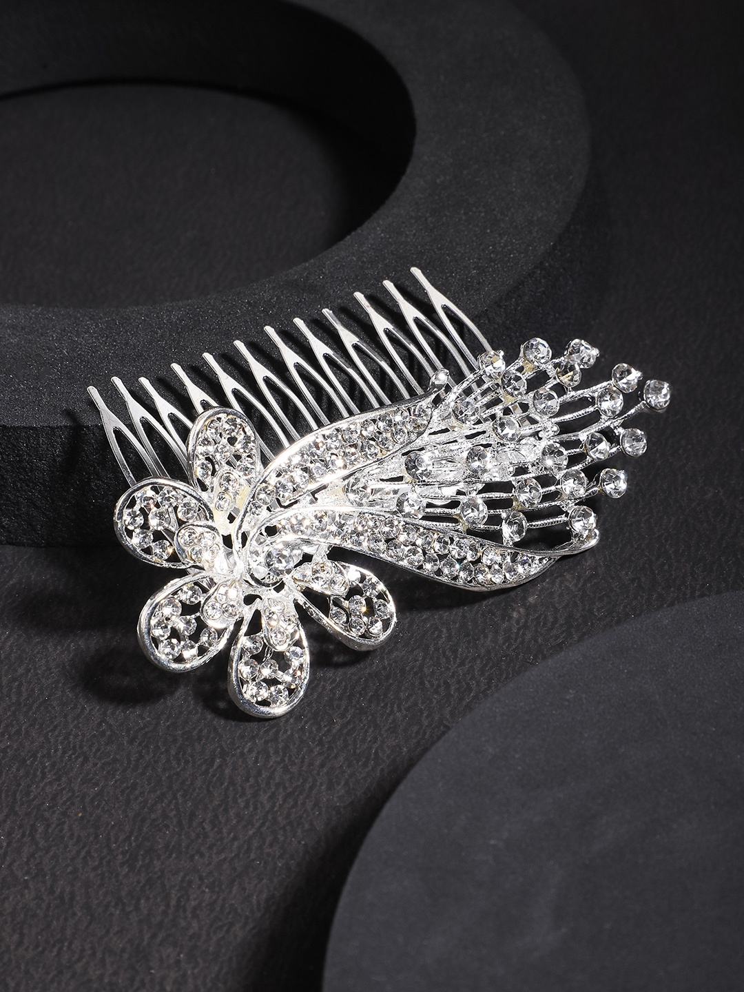 

Yellow Chimes Women White & Silver-Toned Embellished Comb Pin