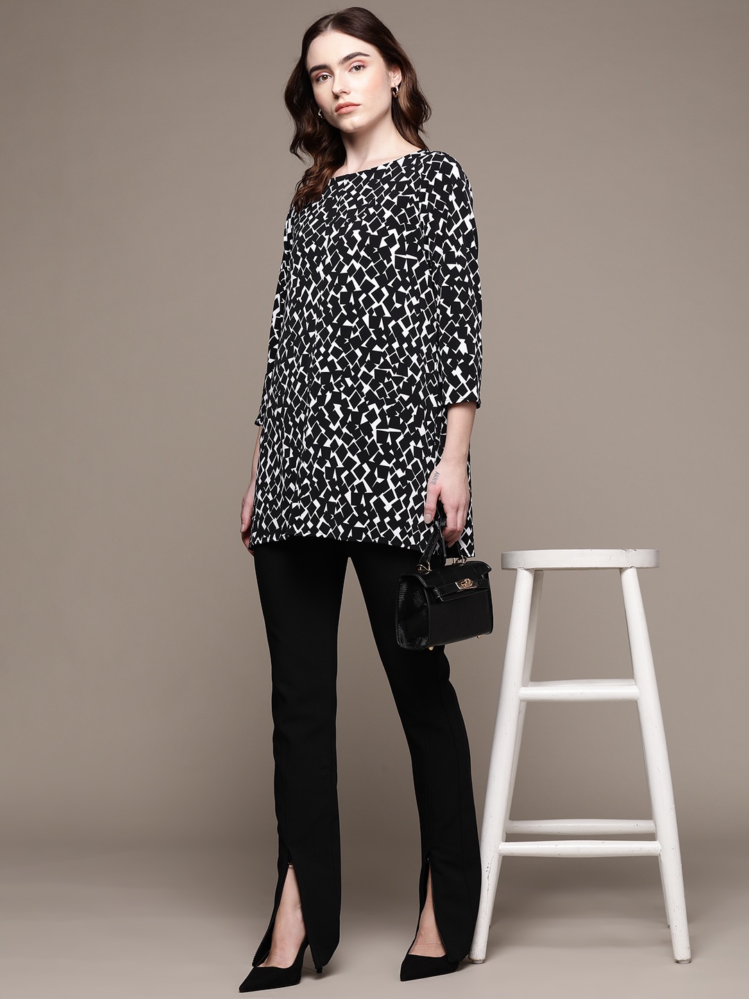 

Macy's Alfani Black & White Abstract Printed Tunic
