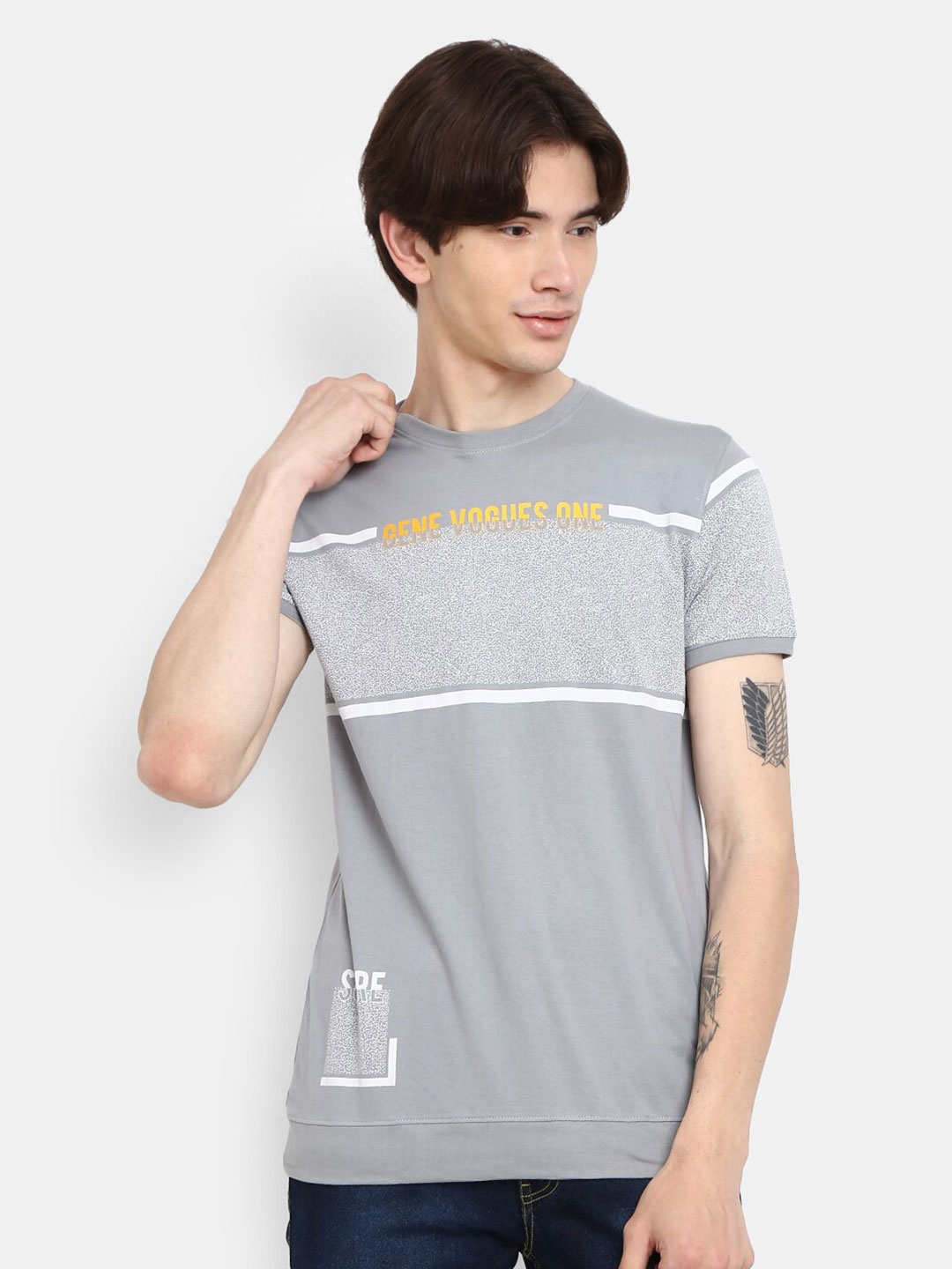 

V-Mart Men Grey Typography Slim Fit Cotton Single Jersy T-shirt
