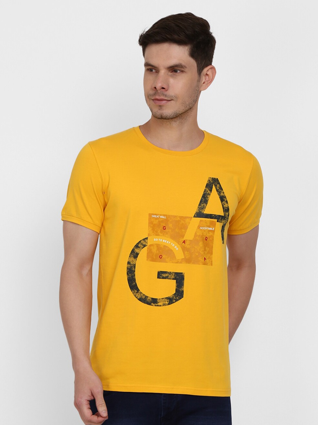 

V-Mart Men Mustard Yellow Printed Slim Fit T-shirt