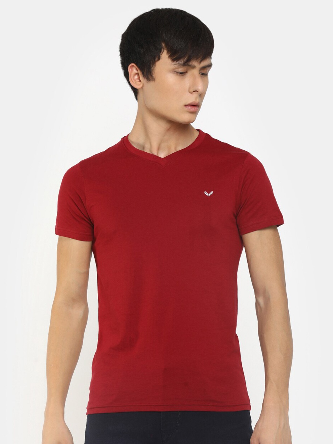 

V-Mart Men Maroon V-Neck Slim Fit T-shirt