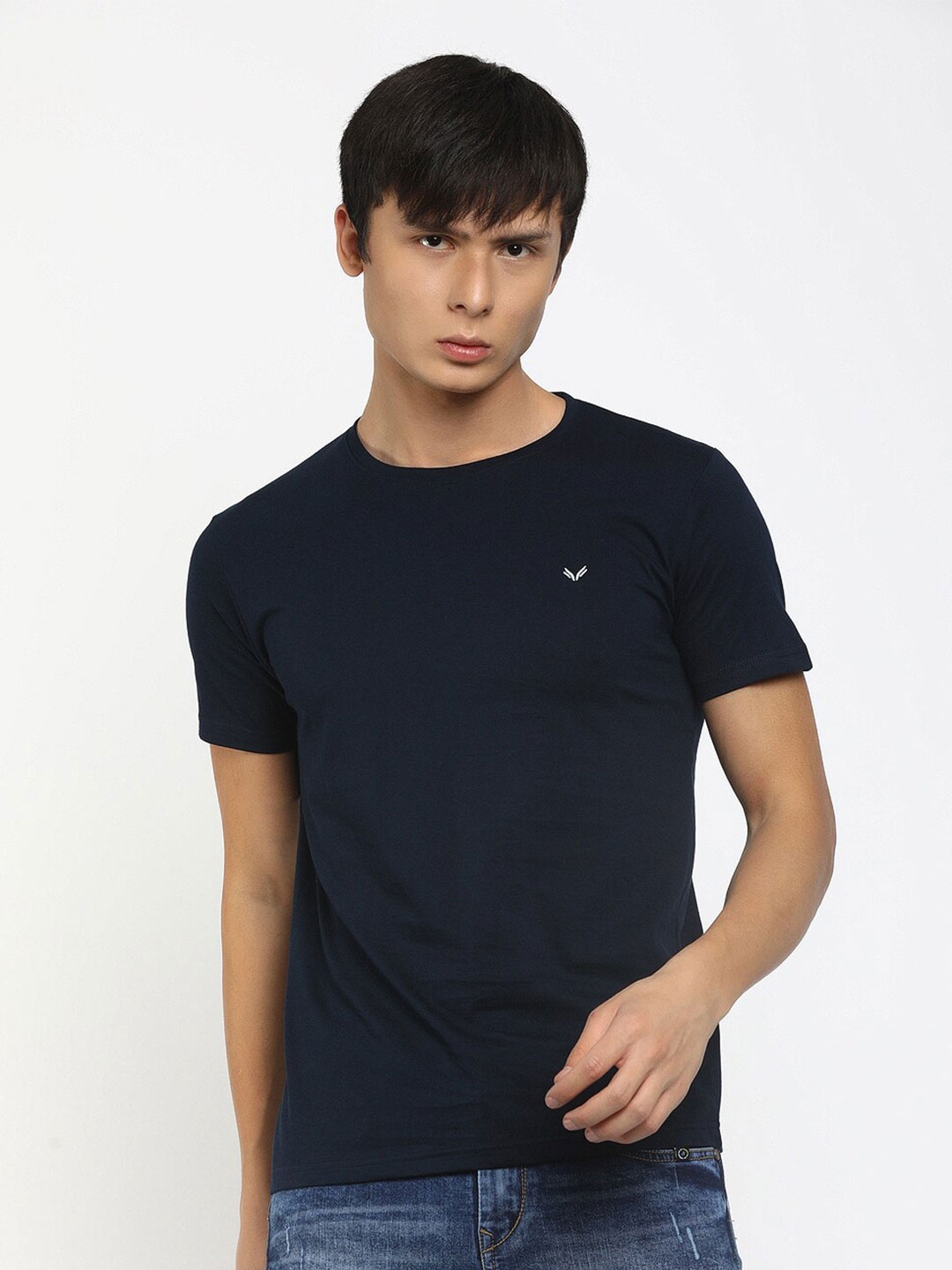 

V-Mart Men Navy Blue Brand Logo Slim Fit T-shirt