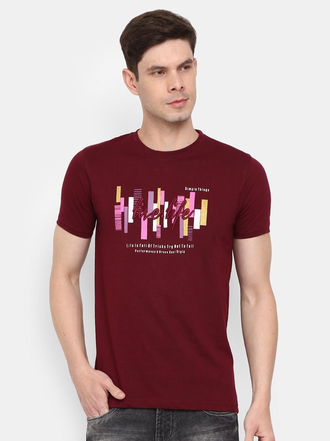 

V-Mart Men Maroon & ganache Typography Printed Applique Slim Fit T-shirt
