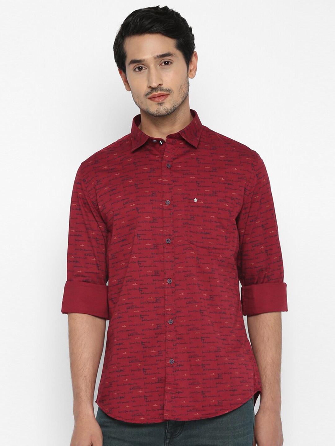 

Turtle Men Maroon Slim Fit Printed Semiformal Shirt