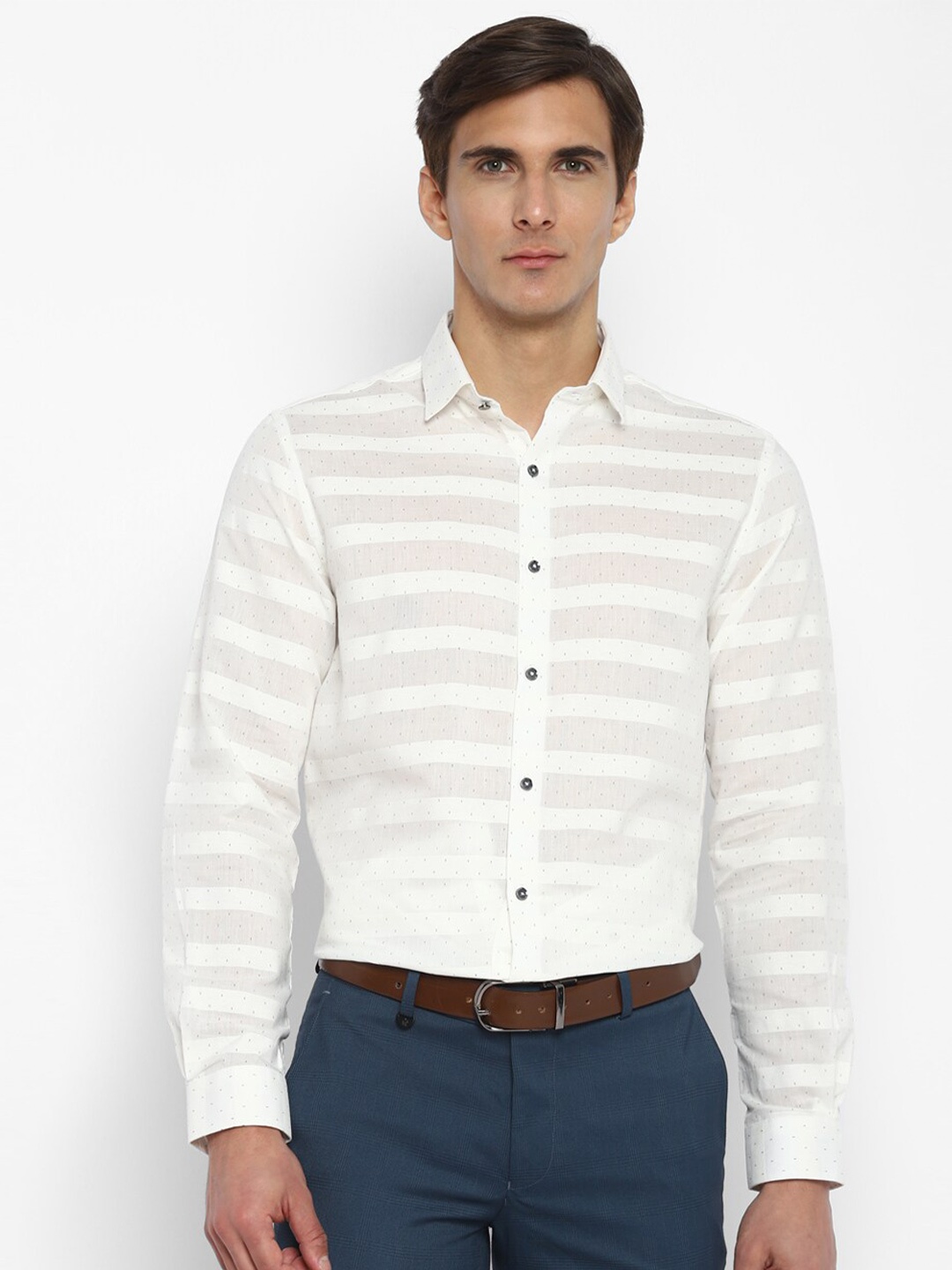 

Turtle Men White Horizontal Stripes Cotton Slim Fit Semiformal Shirt