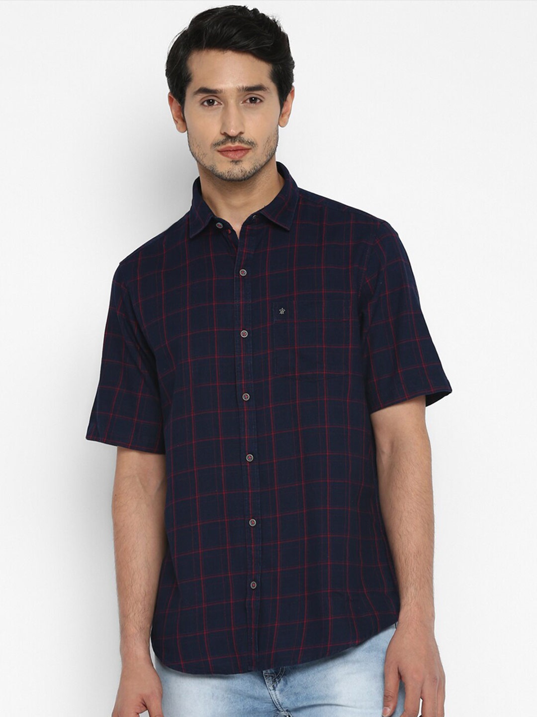 

Turtle Men Navy Blue Slim Fit Checked Semiformal Shirt