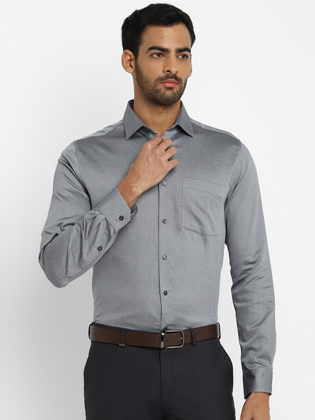 

Turtle Men Grey Solid Slim Fit Semiformal Cotton Shirt