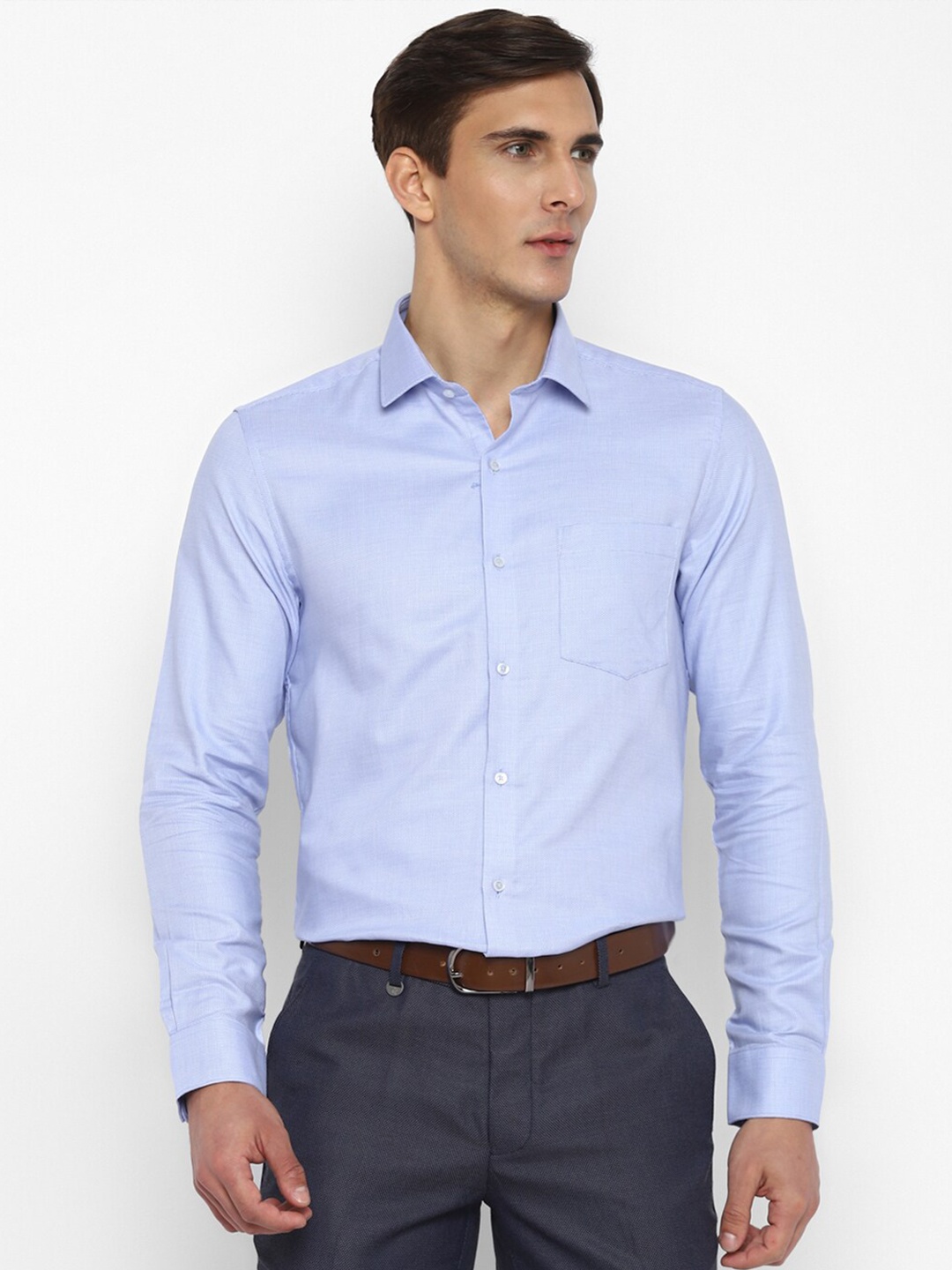 

Turtle Men Blue Slim Fit Semiformal Shirt