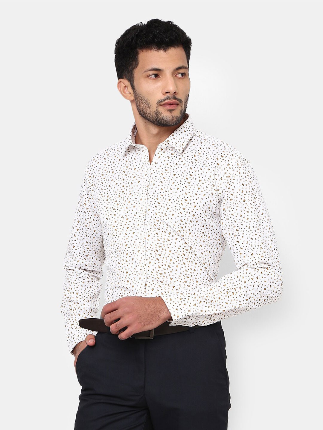 

J White by Vmart Men White Floral Printed Formal Shirt