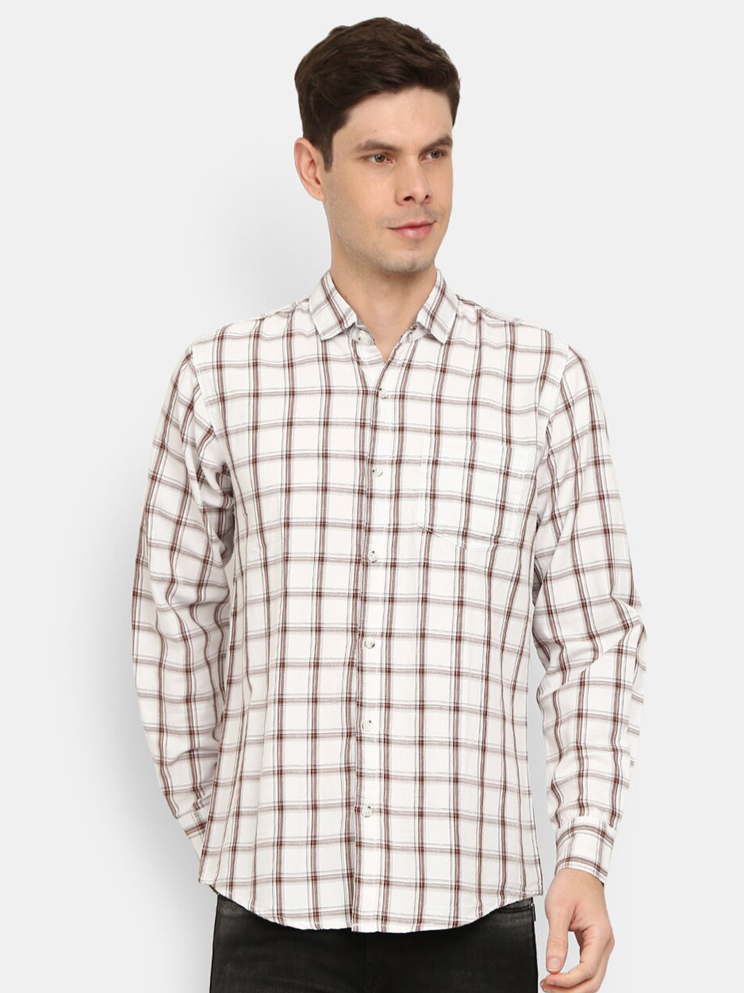 

V-Mart Men White Checked Casual Shirt